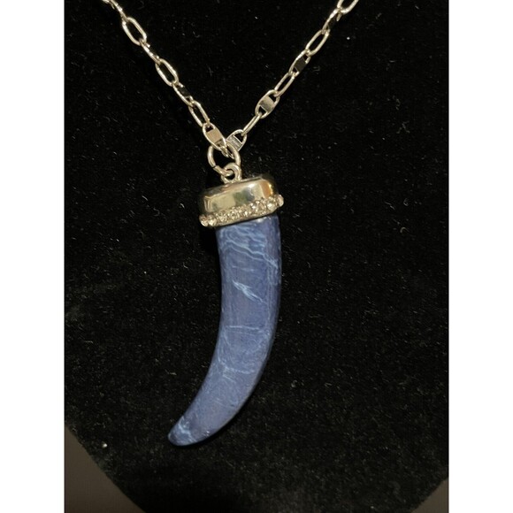 White House Black Market Horn Pendant Corno Cornicello Swirled Blue Necklace 36” - Picture 3 of 6